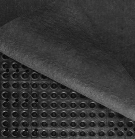 Drainage composite